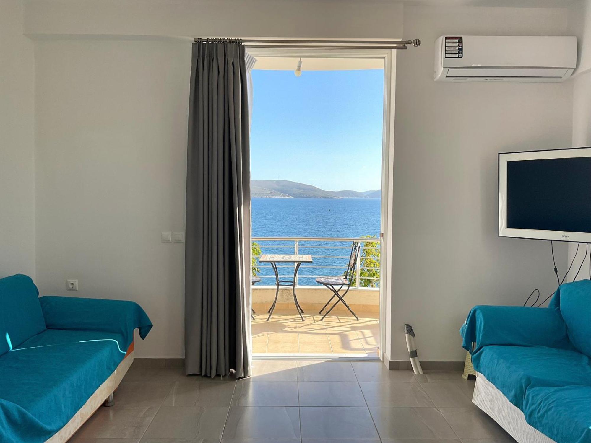 Mojito Beach Apartments With Free Parking Sarandë エクステリア 写真