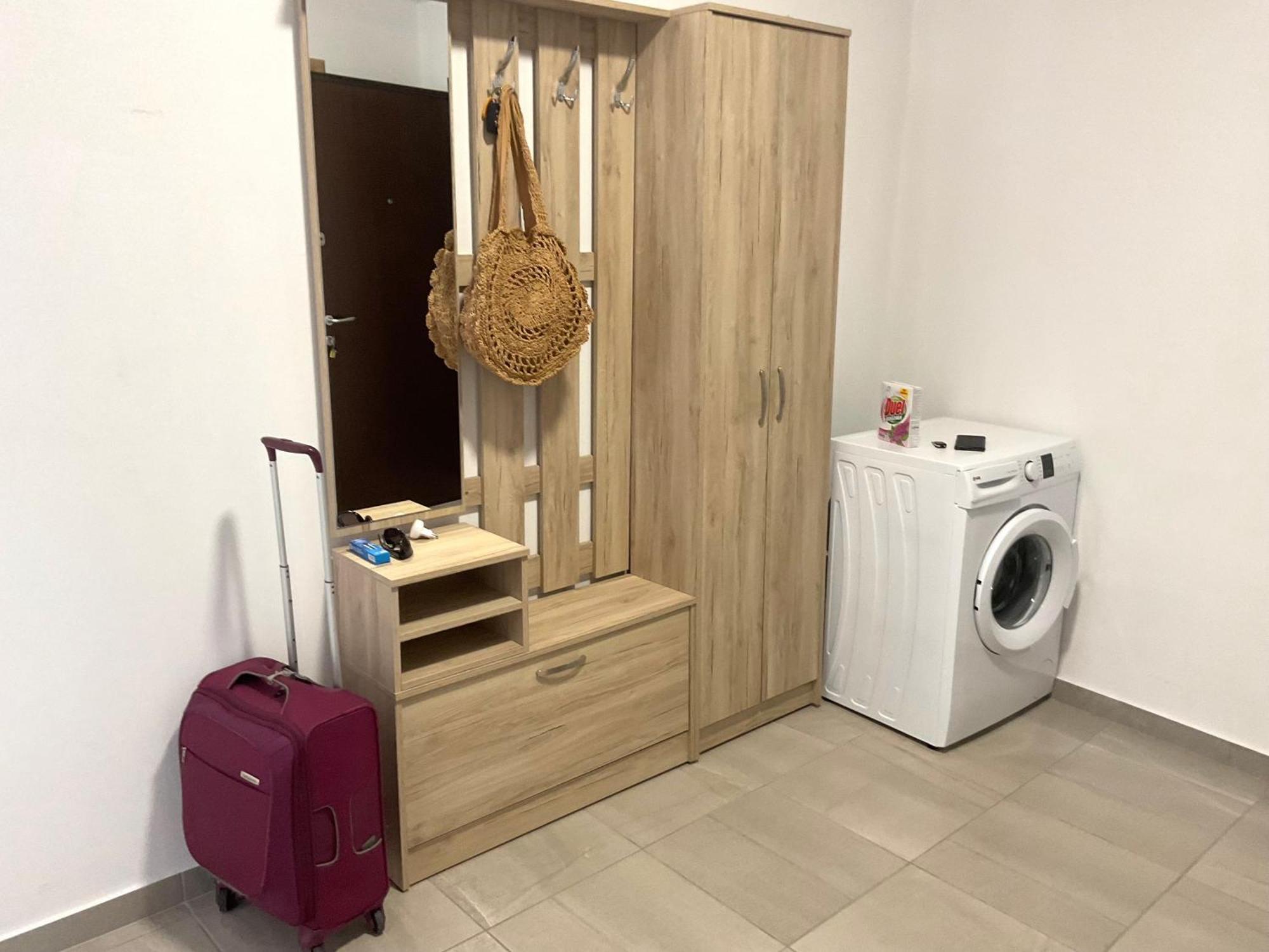 Mojito Beach Apartments With Free Parking Sarandë エクステリア 写真