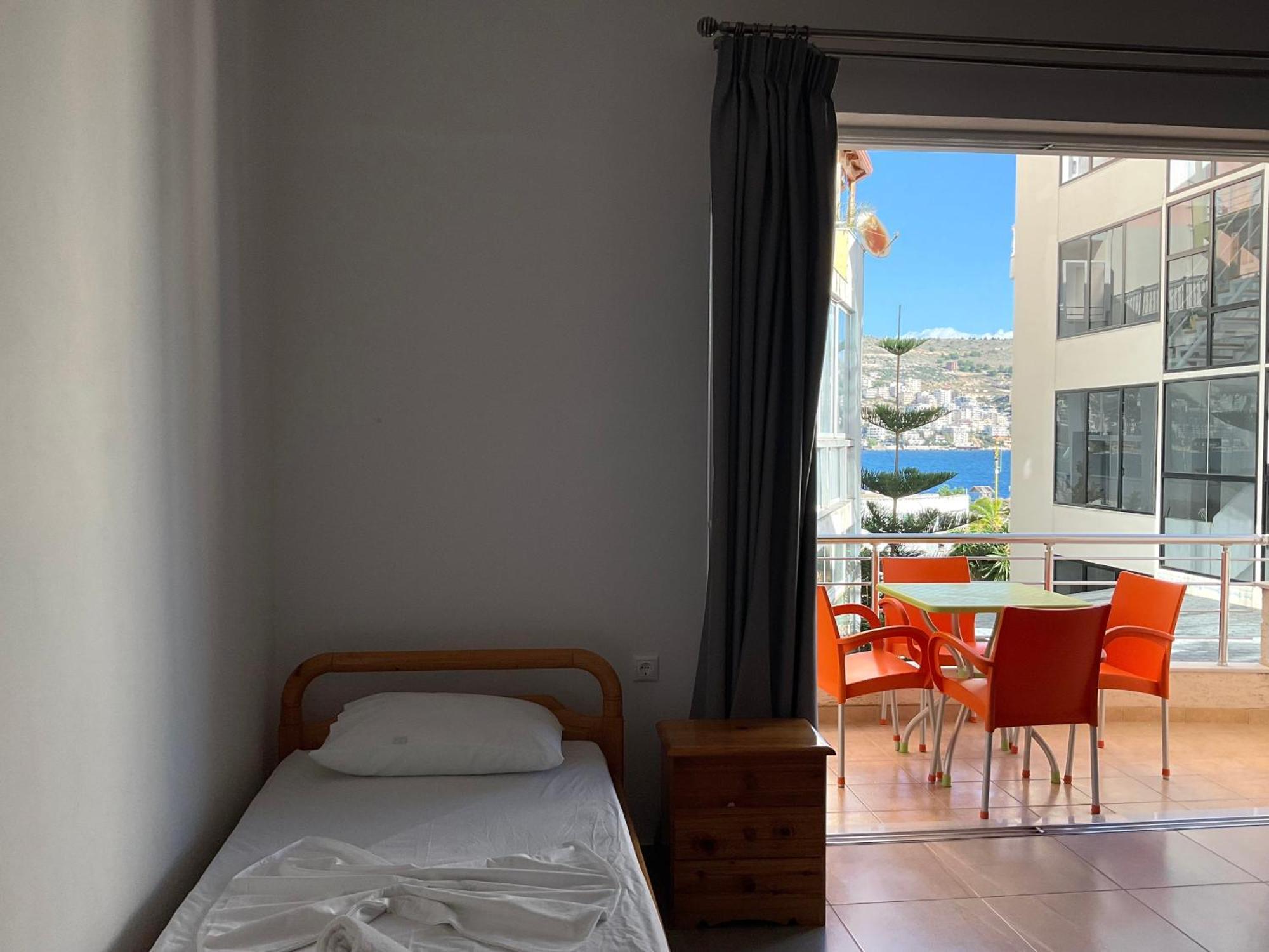 Mojito Beach Apartments With Free Parking Sarandë 部屋 写真