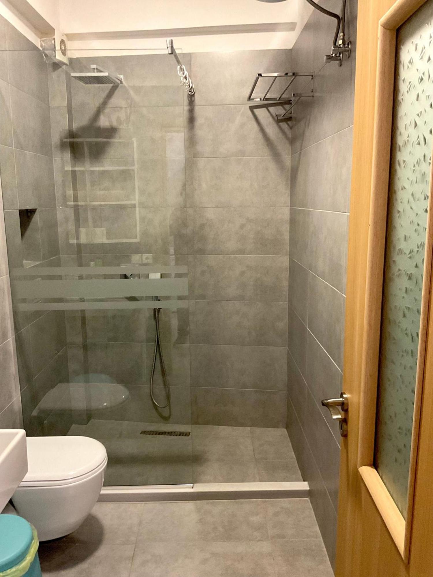 Mojito Beach Apartments With Free Parking Sarandë 部屋 写真