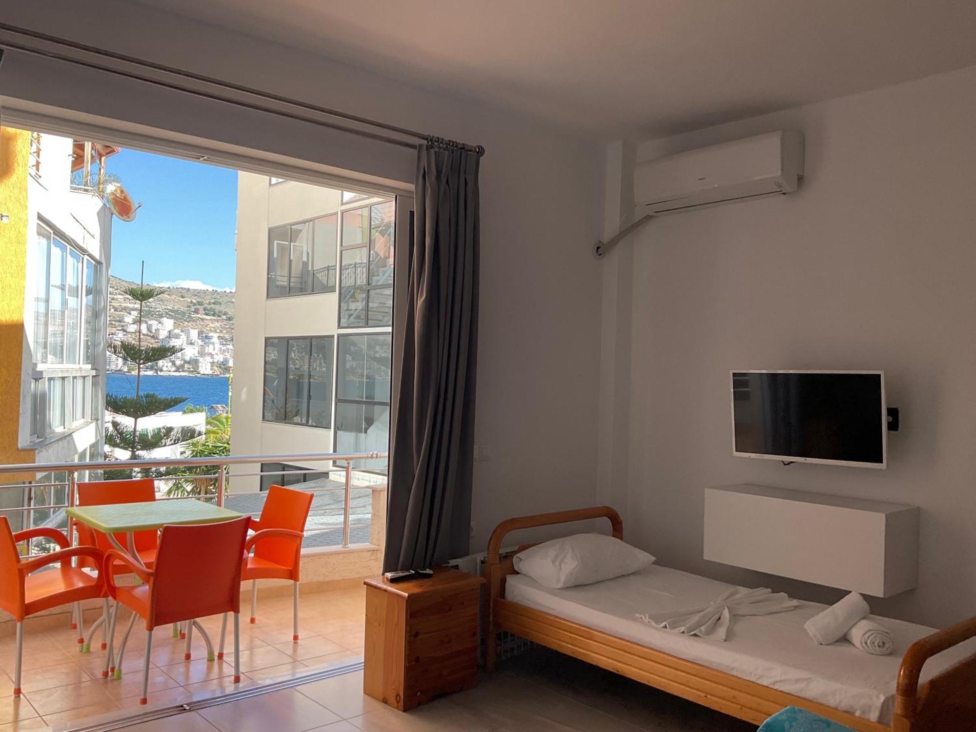 Mojito Beach Apartments With Free Parking Sarandë 部屋 写真