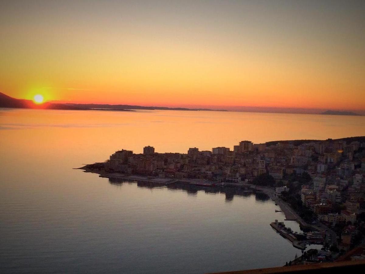 Mojito Beach Apartments With Free Parking Sarandë エクステリア 写真